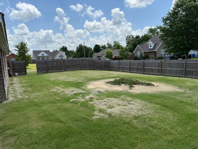 Building Photo - 701 Troy Cove