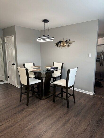 Building Photo - 830 Erford Rd