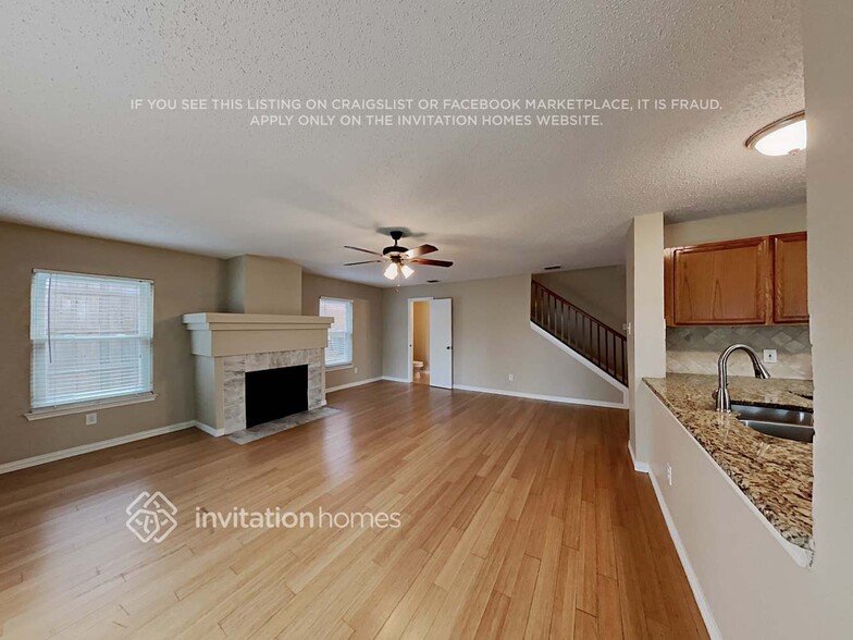 Building Photo - 104 Ellicott Dr