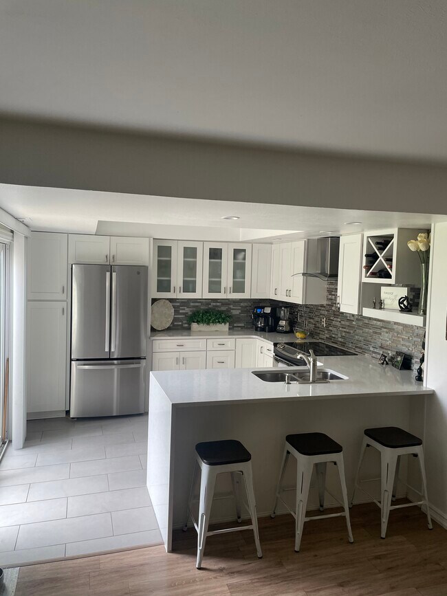 Building Photo - 13324 E Asbury Dr