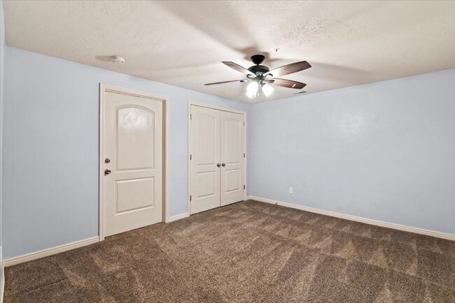 Building Photo - 1676 S Mountain Vw Cir
