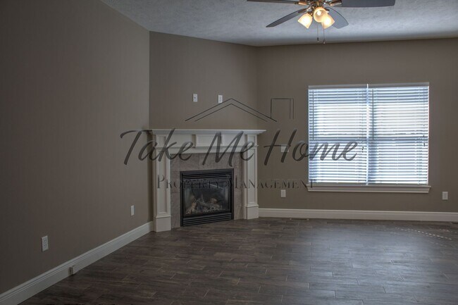 Building Photo - Springfield Schools with Strafford Address!