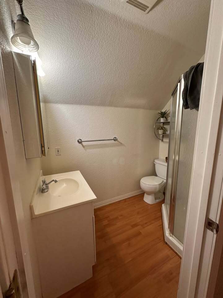 Building Photo - 2312 Carleton Ave