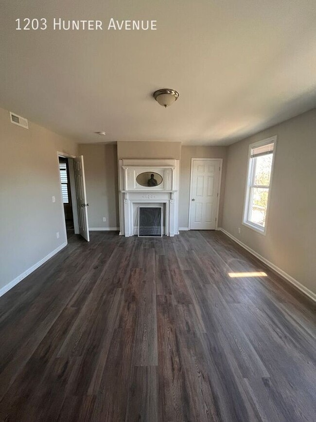 Building Photo - 1203 Hunter Ave