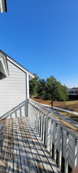 Balcony - 643 Cimarron Trl