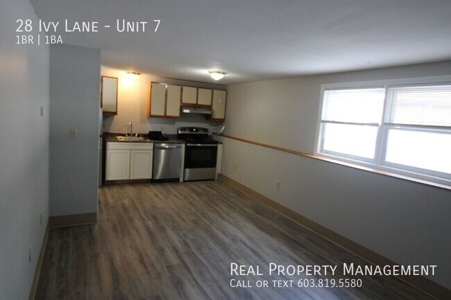 Building Photo - 28 Ivy Ln