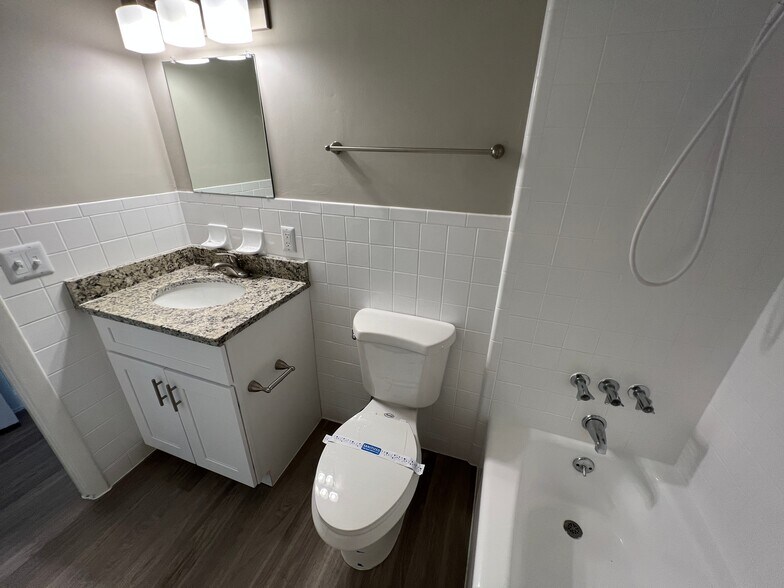 Building Photo - 1 Bed/1 Bath - Unit 3