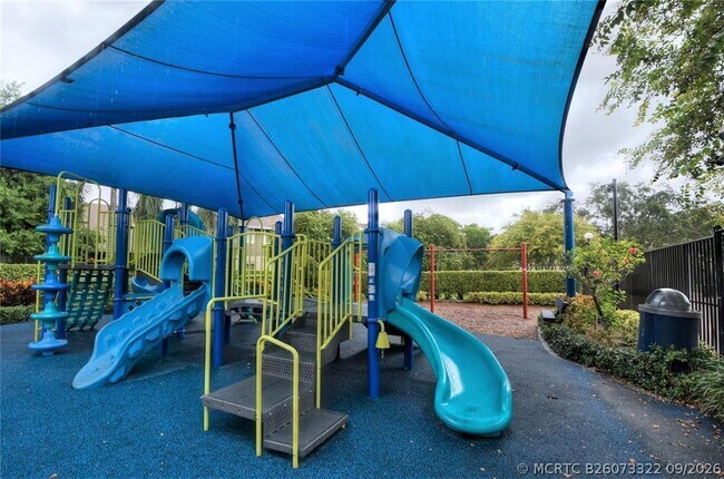 Building Photo - 514 Woodgate Cir