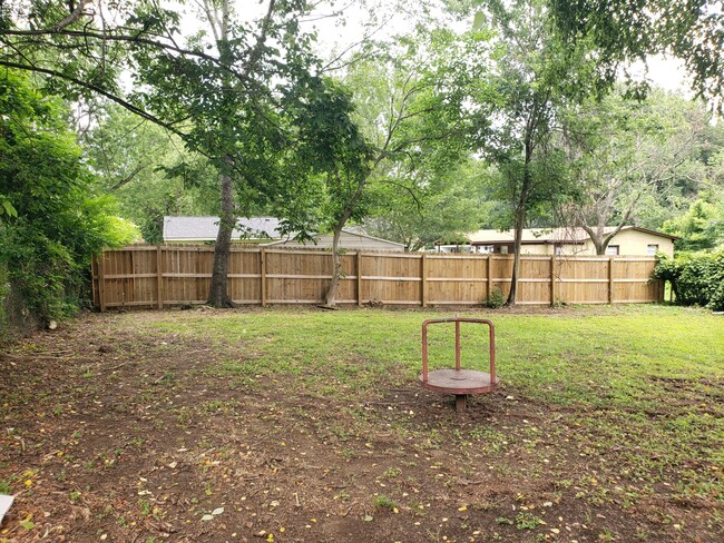 Back Yard - 8068 Pinebrook Dr