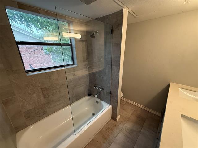 Building Photo - 7522 Holly Hill Dr