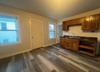 Building Photo - 24 Christine St