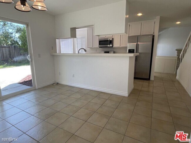 Building Photo - 3 br, 3 bath House - 3100 E Sierra Madre Blvd