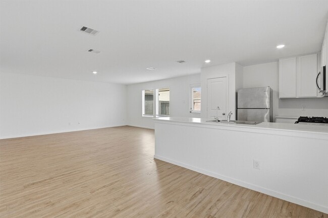 Building Photo - 21006 Longwitton Ln