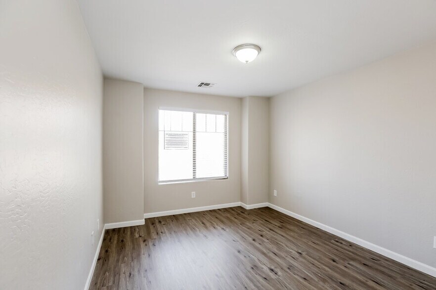 Building Photo - 4337 W St Kateri Dr