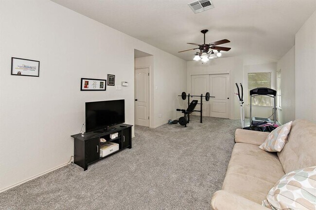 Building Photo - 2805 Cortez Dr