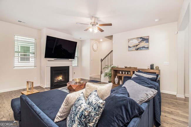 Building Photo - 836 Bentley Dr