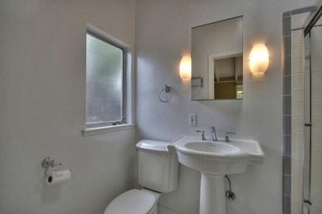 Building Photo - BEST VALUE IN PA!!  Charming Eichler, Midtown location, GREAT PA schools, EASY commute!