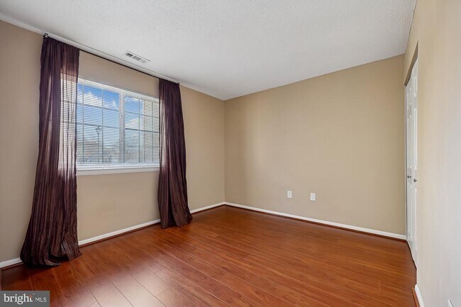 Building Photo - 11407 Herefordshire Way