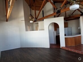 Building Photo - 526-528 10th Street