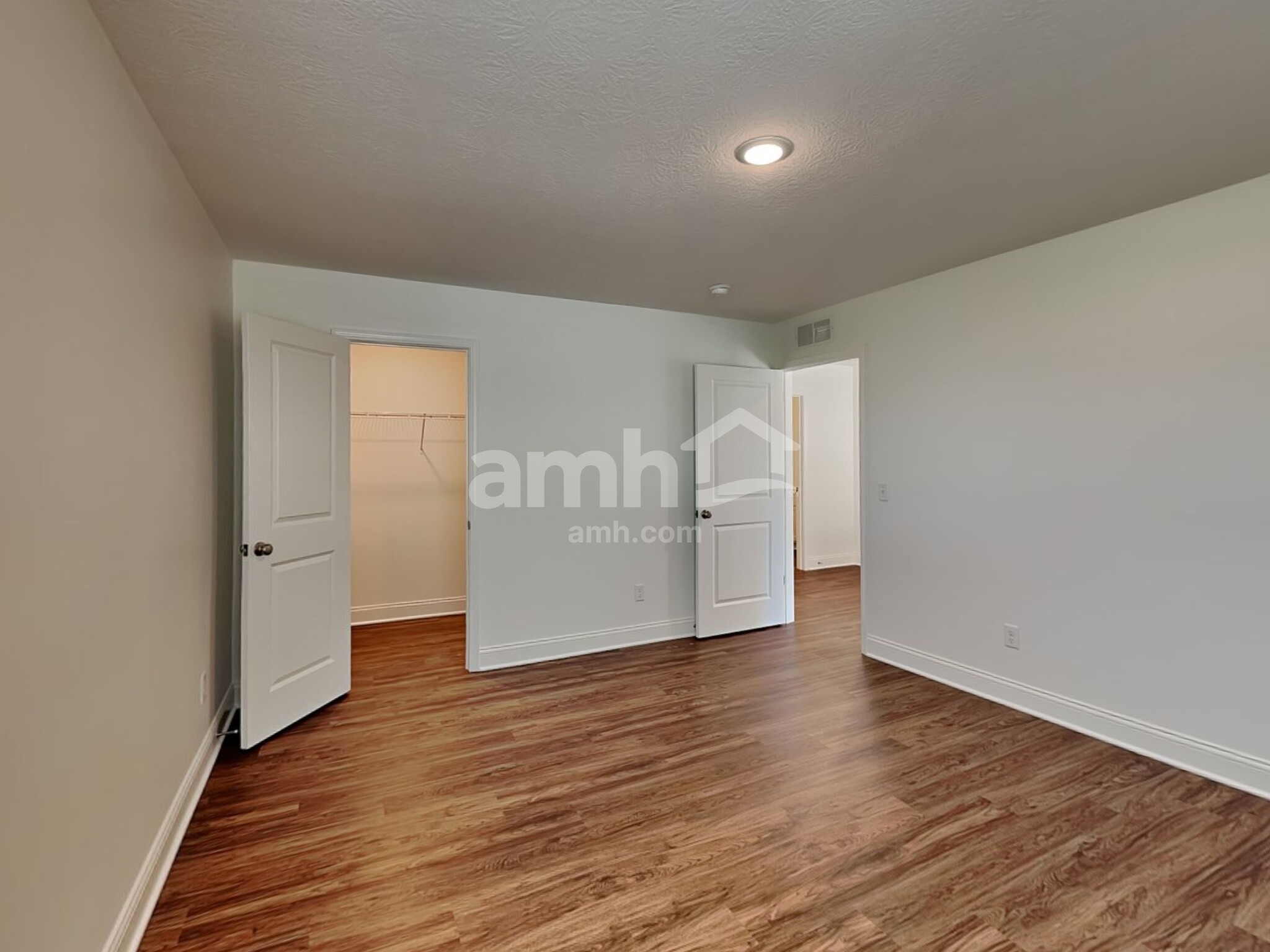 Building Photo - 419 Golden Maple Pl