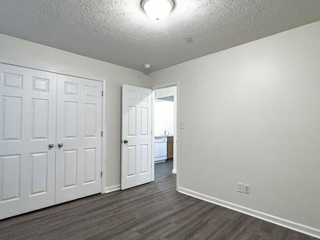 Building Photo - 1644 Golf Club Ln
