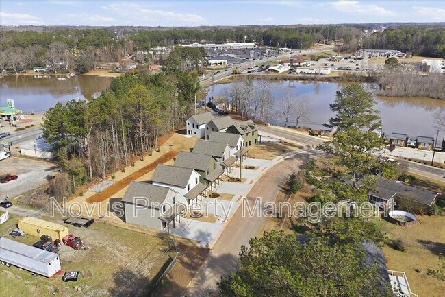 Building Photo - 103 Carroll Cir