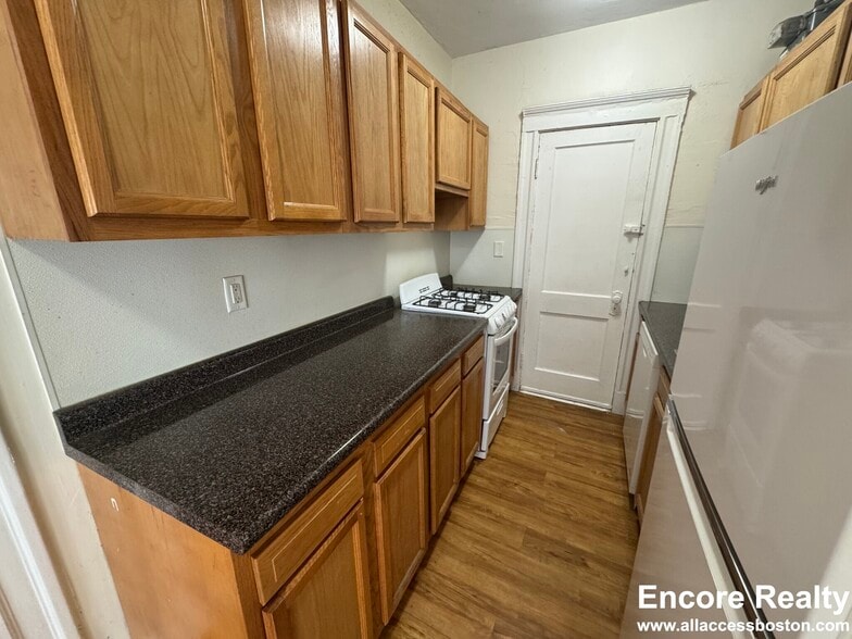 Building Photo - 1171 Boylston St