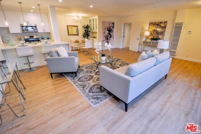 Building Photo - 2021 California Ave