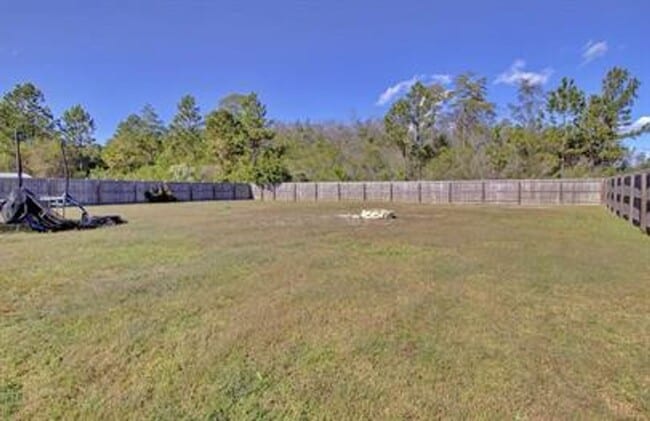 Building Photo - 175 Grandview Dr
