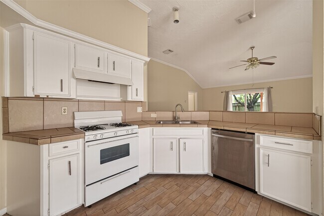 Building Photo - 20039 S Navaho Trail