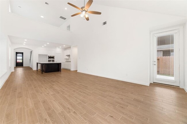 Building Photo - 5014 Chestnut Orch Dr