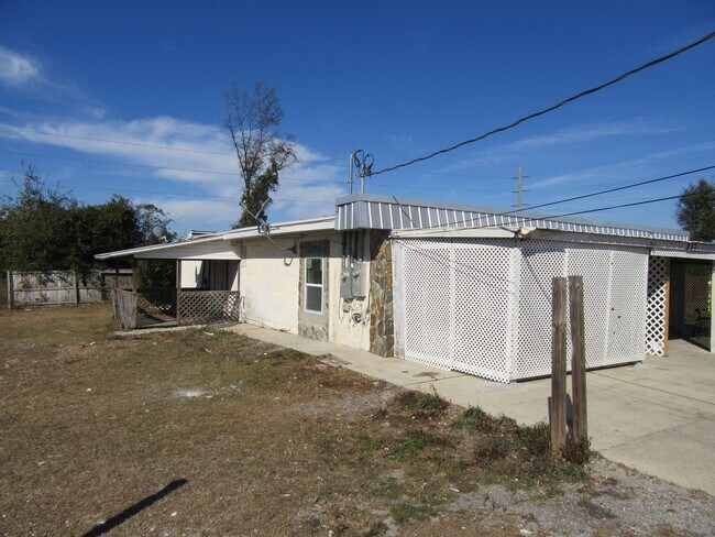 Building Photo - 237 Helen Ave