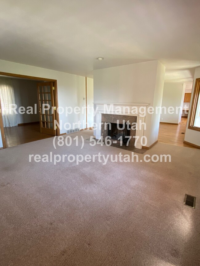 Building Photo - Beautiful Bountiful Home on the Bench