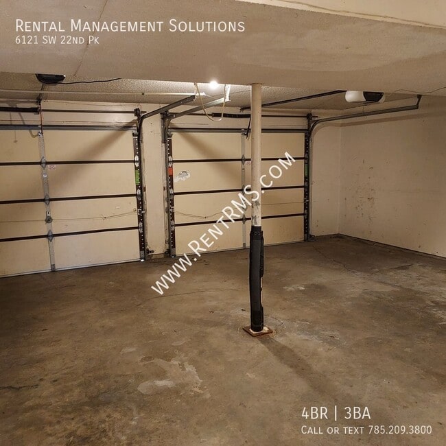 Building Photo - 6121 SW 22nd Park