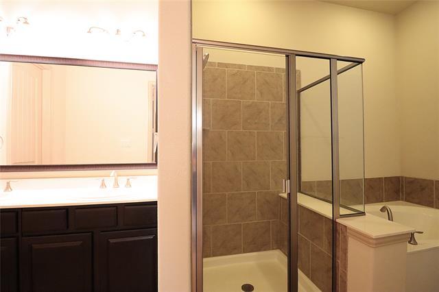 Building Photo - 2467 Embleton Dr