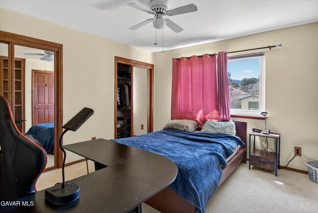 Building Photo - 41537 Poplar Cir