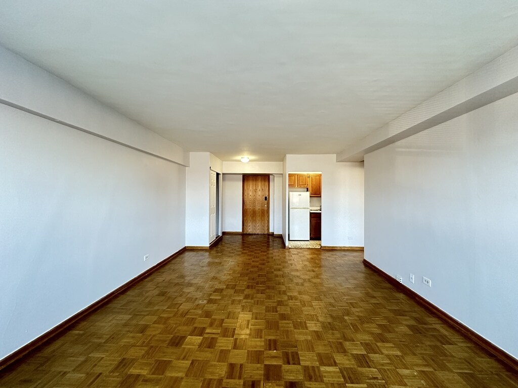 Building Photo - 4180 N Marine Dr