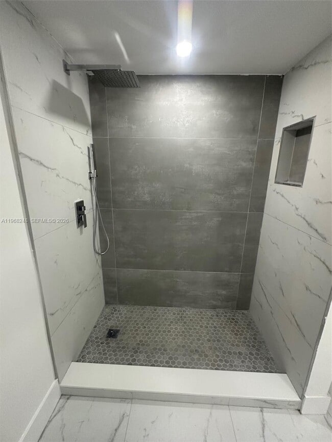 Building Photo - 2600 S University Dr