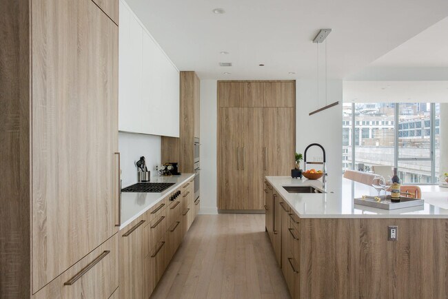 Building Photo - 60 E Randolph St