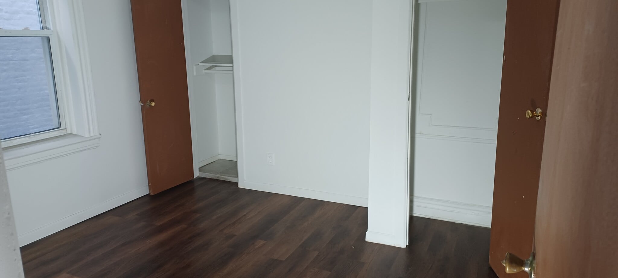 Building Photo - 341 Midwood St