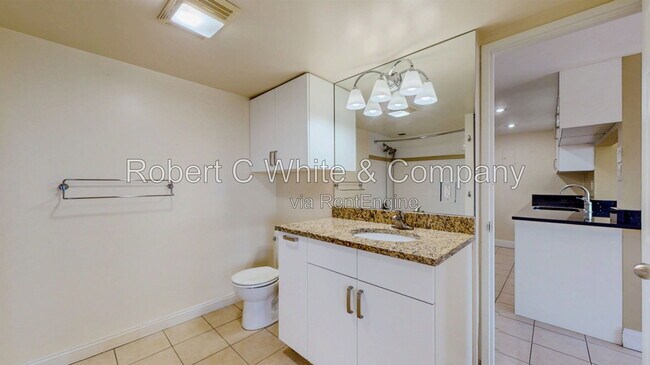 Building Photo - 127 Greyrock Pl
