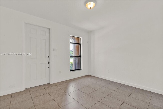 Building Photo - 11485 SW 236 Ln