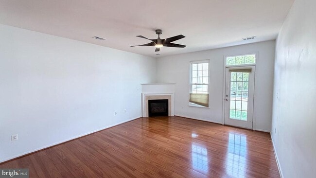 Building Photo - 20965 Kittanning Ln