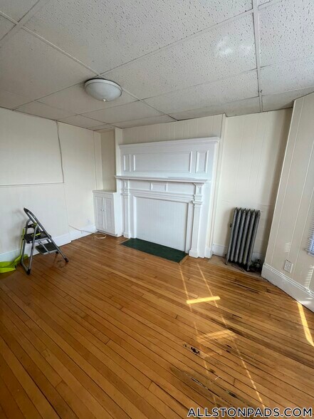 Building Photo - 437 Cambridge St