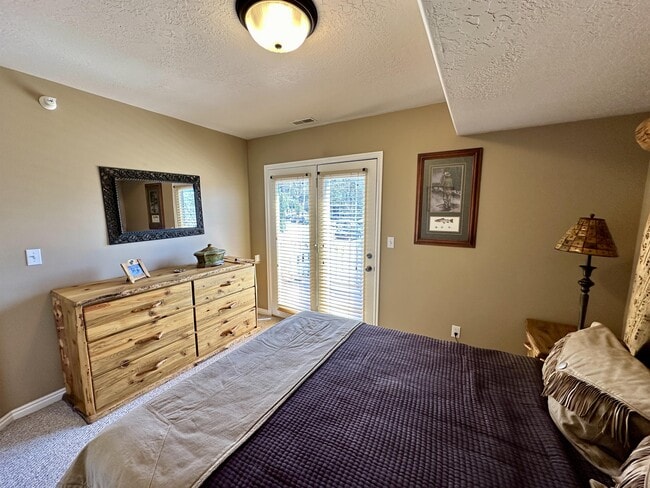 Building Photo - 3555 N Fox Run Dr
