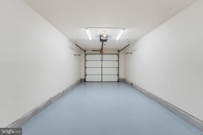 Building Photo - 7135 Mason Grove Ct