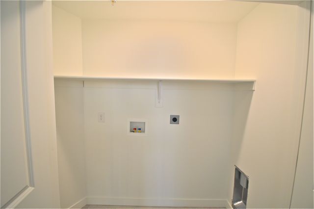 Building Photo - 8373 Iris Lumi Ln