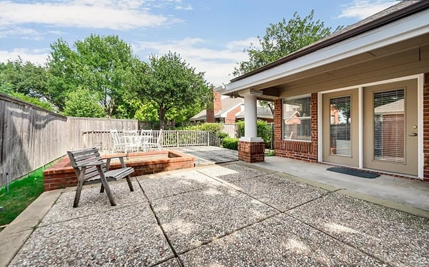 Building Photo - 9809 Lakewood Ct