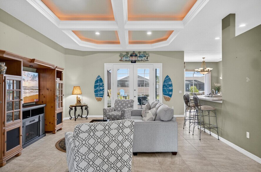 Building Photo - 8 Collinson Ct