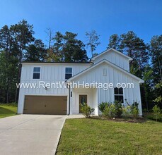 Building Photo - 8650 Paradise Dr